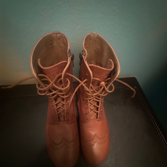 Birkenstock Laramie Boots SZ 7